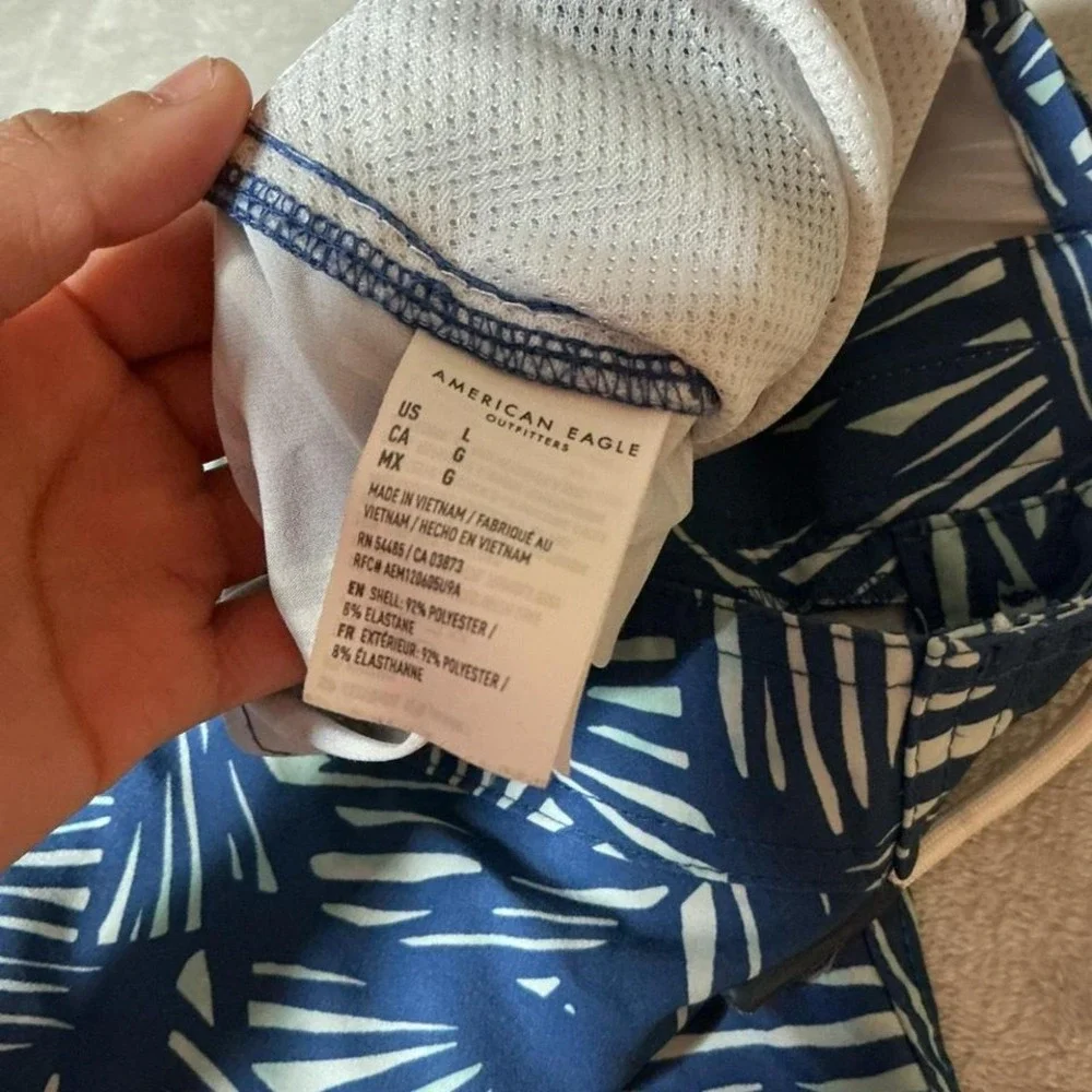 American Eagle Men's Board Shorts Palm Leaf Print Blue‎ White Size Large